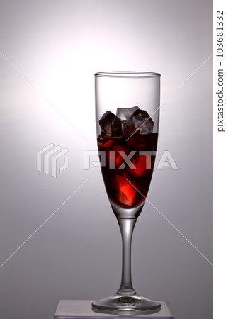 Red wine in glass Red wine in glass 103681332