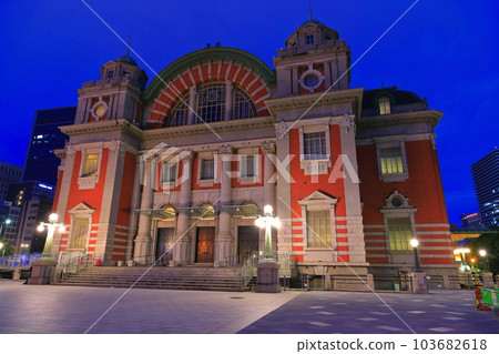 [Osaka Prefecture] Night view of Osaka City Central Public Hall 103682618
