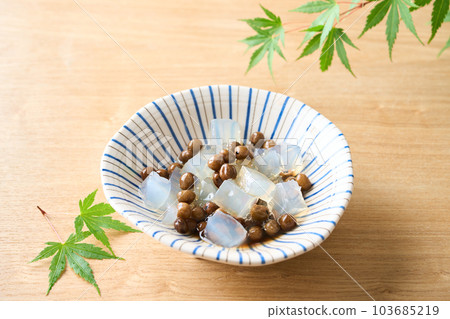 關天夫人 103685219