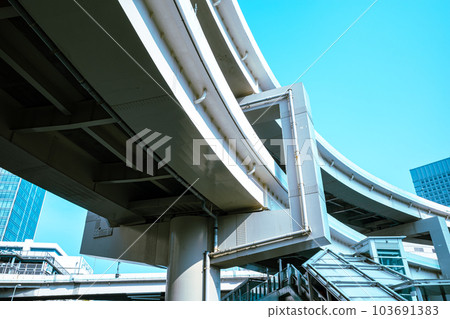 橫濱首都高速公路錦江交叉路口畫曲線 2023.05 a-3 淺色 103691383