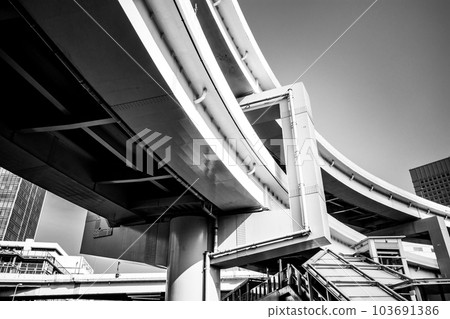 橫濱首都高速公路錦江交叉路口畫曲線 2023.05 a-5 單色 103691386