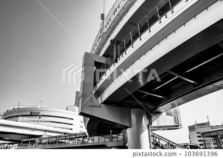 橫濱首都高速公路錦江交叉路口畫曲線 2023.05 b-5 單色 103691396