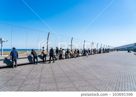 [Tokyo] Haneda Airport Observation Deck Where You Can See Many Planes 103691506