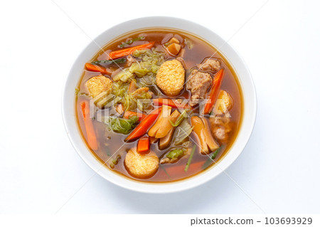 Deep fried tofu with gravy sauce 103693929