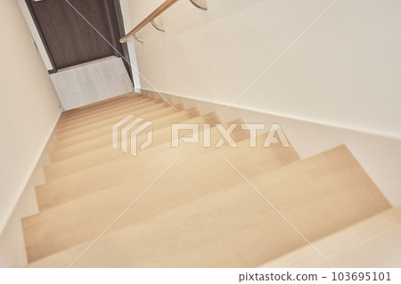 住宅樓梯新建 103695101