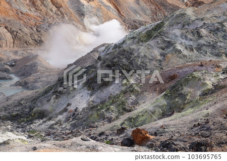 Steam spreading over Noboribetsu Jigokudani in Shikotsu-Toya National Park, Hokkaido 103695765