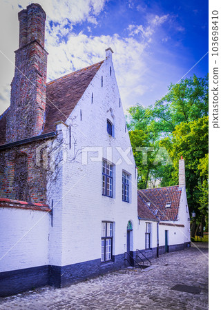 Bruges, Belgium. Medieval cobblestone streets, picturesque Brugge, West Flanders. 103698410