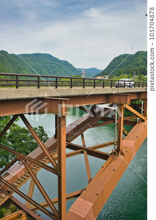 神通川新笹津橋 103704878