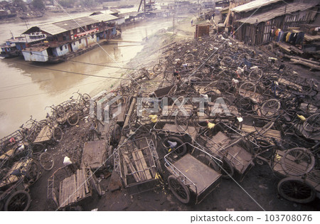 CHINA WUHAN MARKET ECONOMY CHINA WUHAN MARKET ECONOMY 103708076