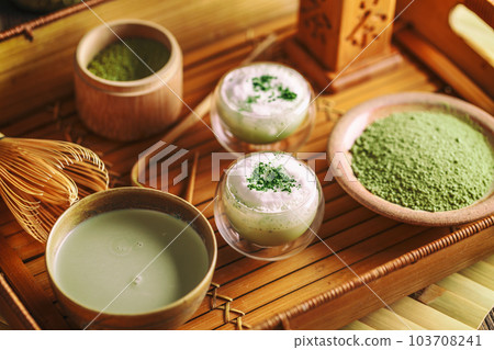 Organic green matcha tea Organic green matcha tea 103708241