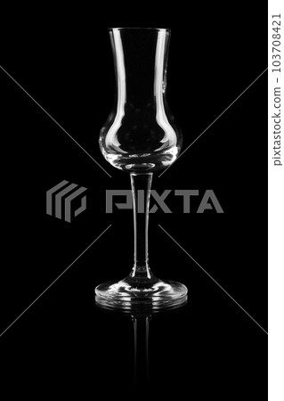 Empty glass 103708421