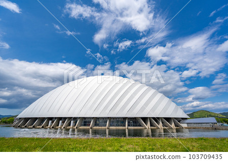 Nipro Hachiko Dome Odate Jukai Dome Japan's largest wooden building Renewed nature 103709435