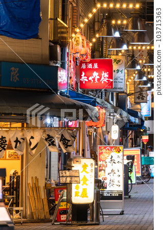 《東京》蒲田車站前,懷舊的酒吧小鎮 《東京》蒲田車站前,懷舊的酒吧小鎮 103715363