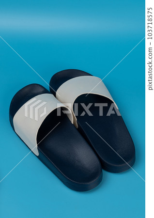Blue and white color slippers 103718575