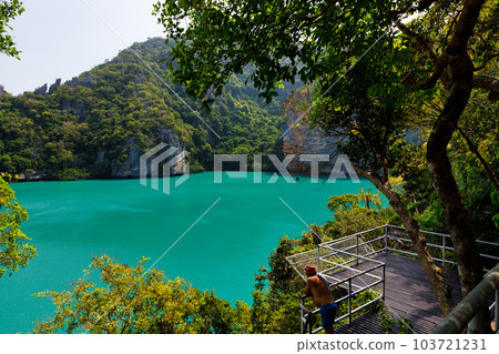 beautiful lagoon,tropical paradise,Angthong national marine park, koh Samui, Suratthani, Thailand. beautiful lagoon,tropical paradise,Angthong national marine park, koh Samui, Suratthani, Thailand. 103721231