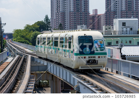 千葉縣佐倉市的Yukarigaoka線的電車 103726985