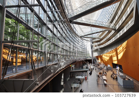 Tokyo International Forum atrium lobby 103727639