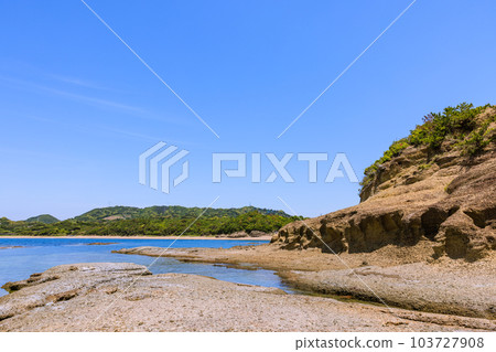 Mezu Beach, Minabe Town, Wakayama Prefecture 103727908