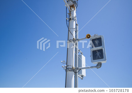 Traffic light in the blue sky, Broken traffic light, Pedestrian traffic light without electricity, Good unchanged traffic light 103728178