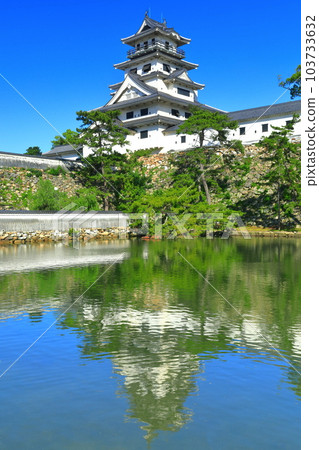 [Ehime Prefecture] Imabari castle tower in sunny weather 103733632