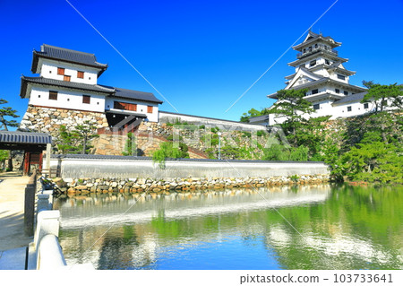 [愛媛縣]晴天的今治城（天守閣和山里砲台） 103733641