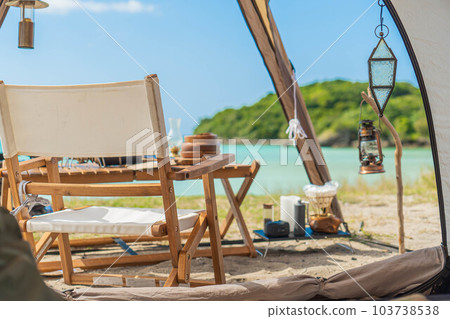 露營單人露營露營度假村海邊海灘戶外地平線壯麗景色沖繩 103738538