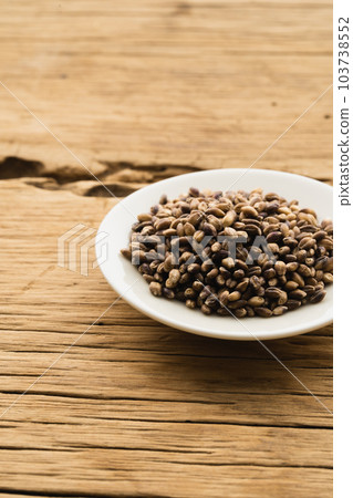 Mochi barley on a small plate (natural taste) 103738552