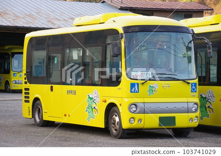 Iwate's fixed-route bus Hino Poccho Bus that operates around Tono City 103741029