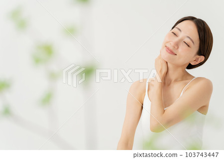 Body care beauty women 103743447