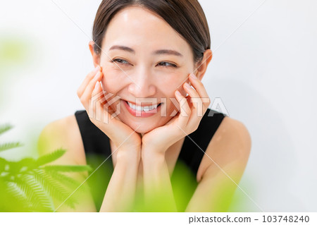 護膚美容女性 103748240