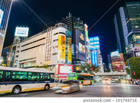 星期六晚上澀谷爭奪十字路口 星期六晚上澀谷爭奪十字路口 103748718
