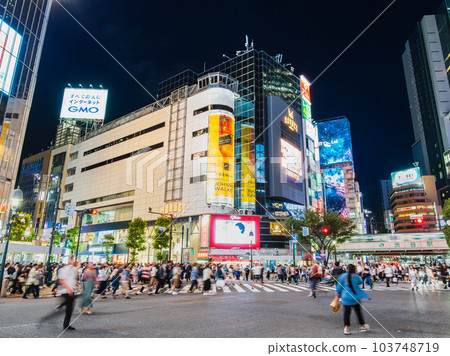 Shibuya scramble crossing on Saturday night Shibuya scramble crossing on Saturday night 103748719