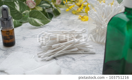 Swab image 103751216