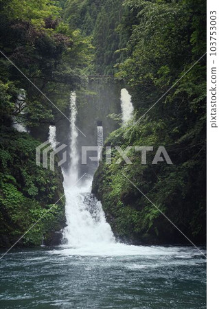 海雅瀑布 海雅瀑布 103753003