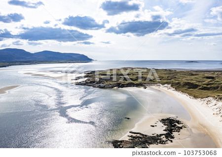 Sheskinmore bay between Ardara and Portnoo in Donegal - Ireland. 103753068