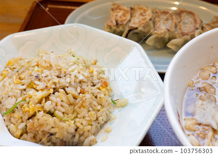 Delicious ramen, fried rice and gyoza set 103756303