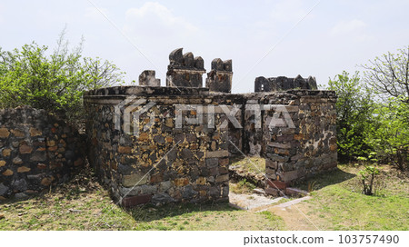 Ruined Fortress of Gooty Fort, Anantpur, Andhra Pradesh, India. 103757490