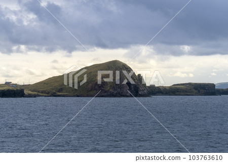 從海上看到的北海道利尻島佩西角 / 日本利尻島 103763610