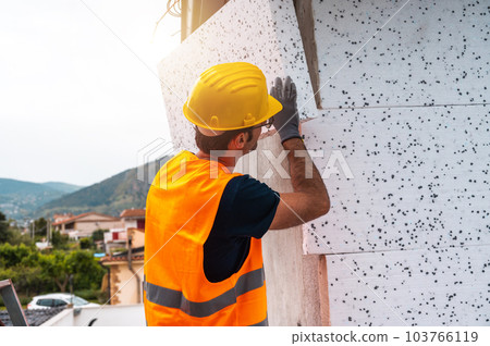 Polystyrene thermal cladding for energy saving on a construction site 103766119