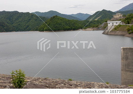 Seen from the bank of Naramata Dam, Mata Lake, Gunma Prefecture Seen from the bank of Naramata Dam, Mata Lake, Gunma Prefecture 103775584