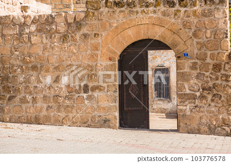 The streets of the old town of Midyat, Türkiye 103776578