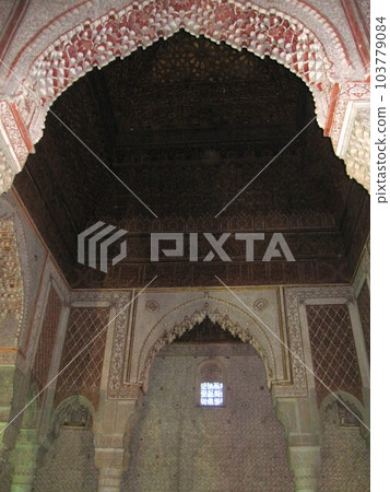 Saad dynasty tombs in Marrakech, between the three mihrabs Saad dynasty tombs in Marrakech, between the three mihrabs 103779084