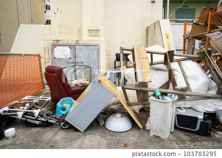 Bulky garbage thrown away at a garbage dump, illegally dumped incombustibles, piled up incombustible garbage 103783295