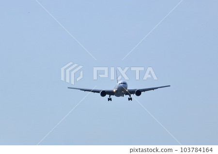 大阪國際機場 JAL 班機著陸準備川尻千里 大阪國際機場 JAL 班機著陸準備川尻千里 103784164