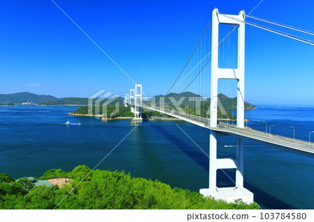 [Ehime Prefecture] Kurushima Kaikyo Bridge in sunny weather (Shimanami Kaido) 103784580