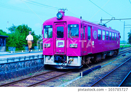 Diesel car on the Kurihara Den-en Railway Line Diesel car on the Kurihara Den-en Railway Line 103785727