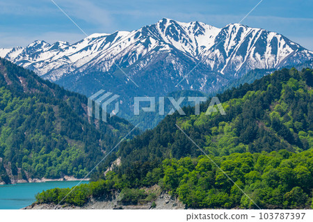 美麗的北阿爾卑斯山脈 美麗的北阿爾卑斯山脈 103787397