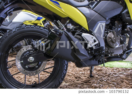 越野矮人車身側消聲器 越野矮人車身側消聲器 103790132