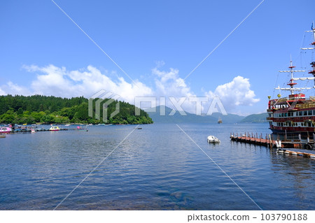 Pleasure boat and duck boat on Lake Ashinoko - Stock