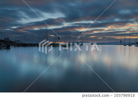 清晨大津市，滋賀縣的照片Yanagi拍攝了Saki Yacht Harbour 103790918